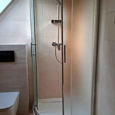 Szelega Quarto em Acomodações Particulares