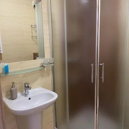 Szelega Quarto em Acomodações Particulares *